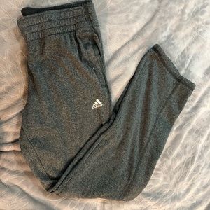 Adidas joggers✨